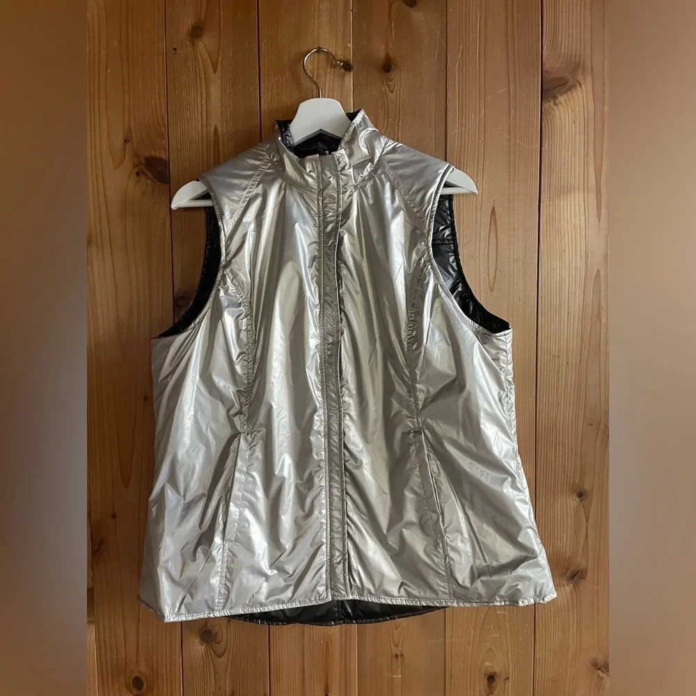 Anatomie Aarthi Lightweight Reversable Vest - Picture 7 of 11